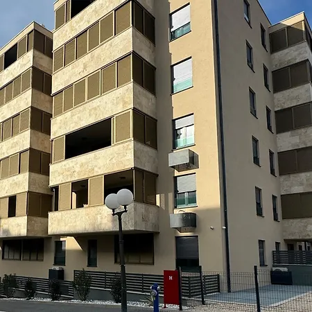 Abyss New Near The With Private Garage