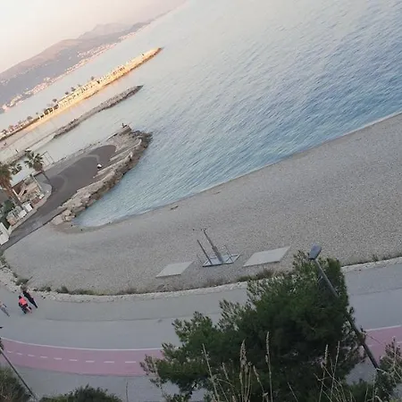 Lägenhet Abyss New Near The With Private Garage *