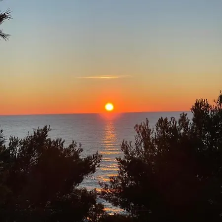 Abyss New Near The With Private Garage