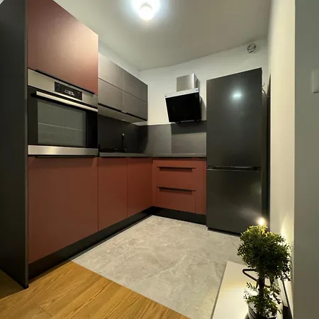 Apartman Abyss New Near The With Private Garage