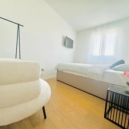 Abyss New Apartment Near The Best Beach Znjan * Спліт