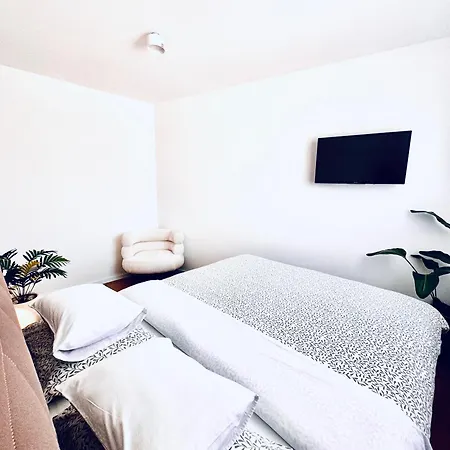 Abyss New Apartment Near The Best Beach Znjan