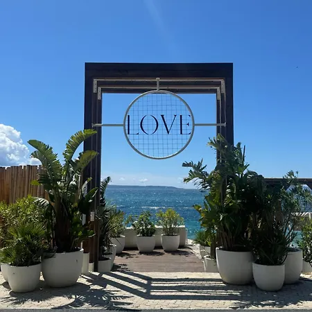 Abyss New Near The With Private Garage Apartman Split