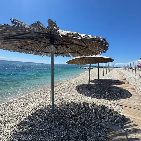 Abyss New Apartment Near The Best Beach Znjan Апартаменти
